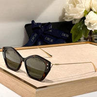 Christian Dior MISSDIOR S1U Butterfly Sunglasses ✨