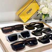 FENDI Roma FE40118 Sunglasses shape Women's✨