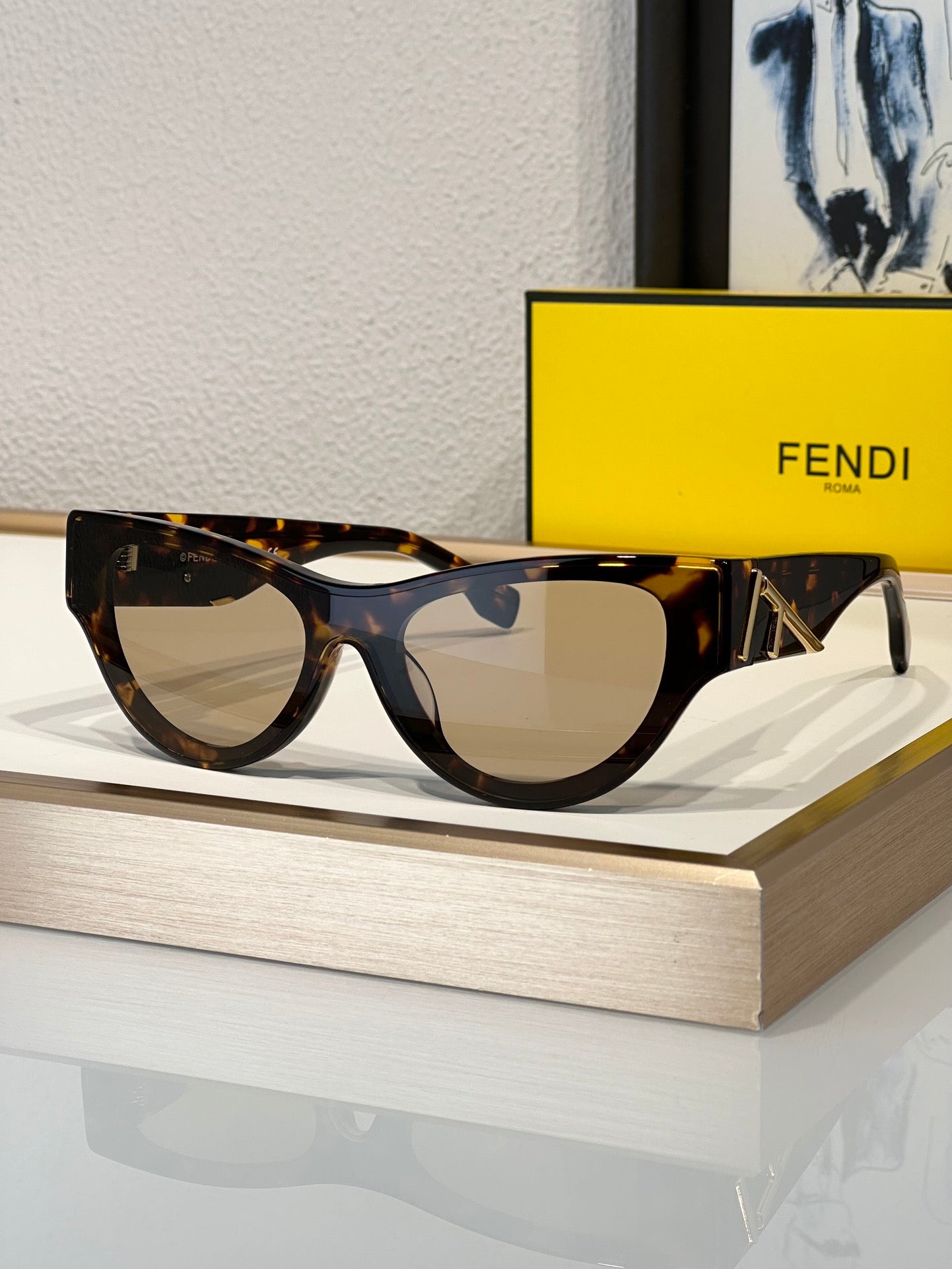 FENDI First FE40111I 01B Sunglasses Women's✨ - buyonlinebehappy