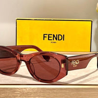FENDI Roma FE40125 Sunglasses shape Women's✨
