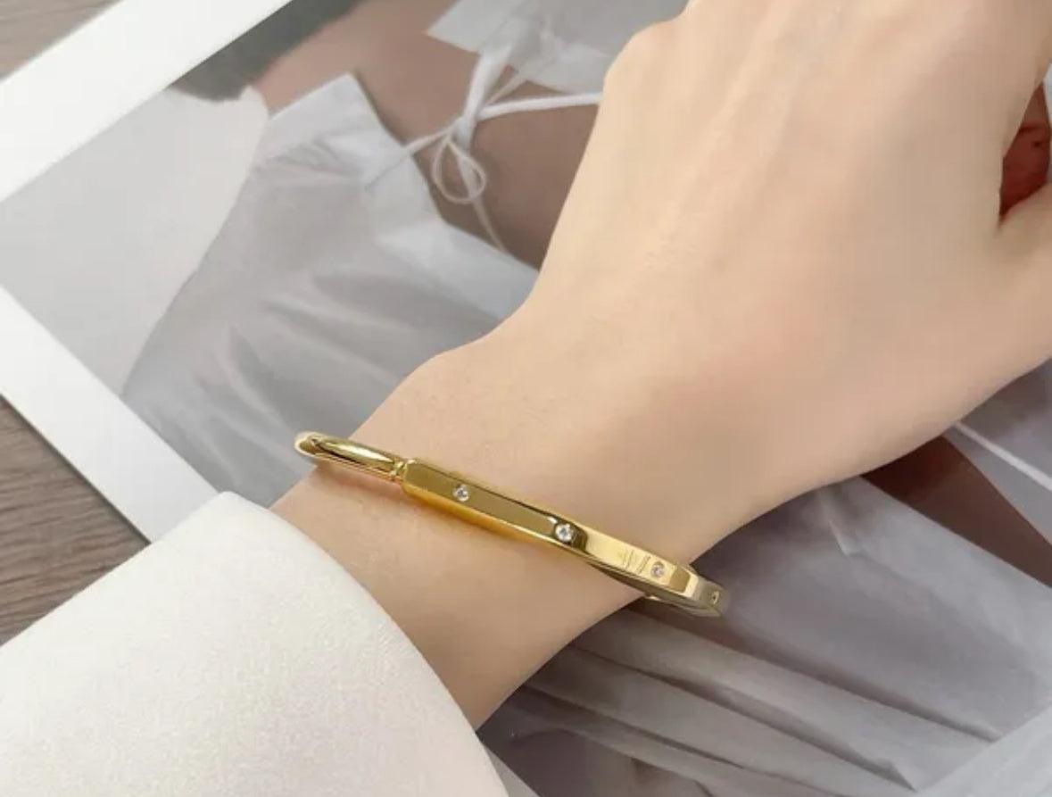 Tiffany&Co 18k gold plated Unisex Unique Style Bangle lock bracelets fashion silver rose yellow gold with box fits 16-21 cm ✨ - buyonlinebehappy