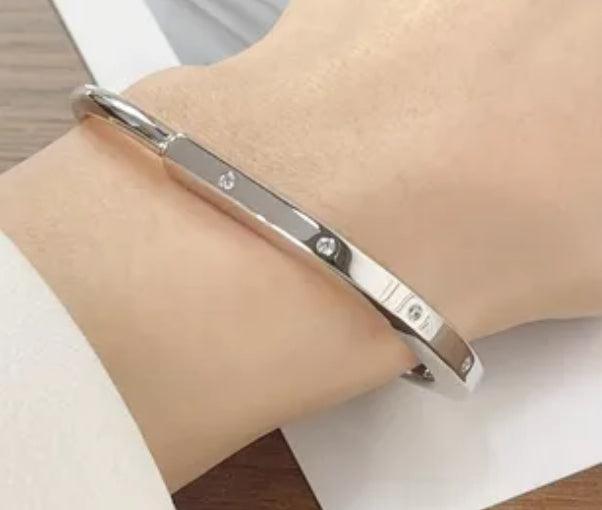 Tiffany&Co 18k gold plated Unisex Unique Style Bangle lock bracelets fashion silver rose yellow gold with box fits 16-21 cm ✨ - buyonlinebehappy