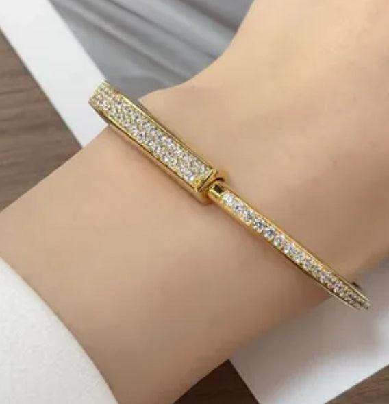 Tiffany&Co 18k gold plated Unisex Unique Style Bangle lock bracelets fashion silver rose yellow gold with box fits 16-21 cm ✨ - buyonlinebehappy