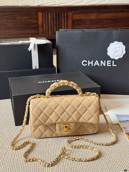 CHANEL Chanel Mini Flap Bag in Quilted Leather with Chain 23  ✨ - onlinechics.com