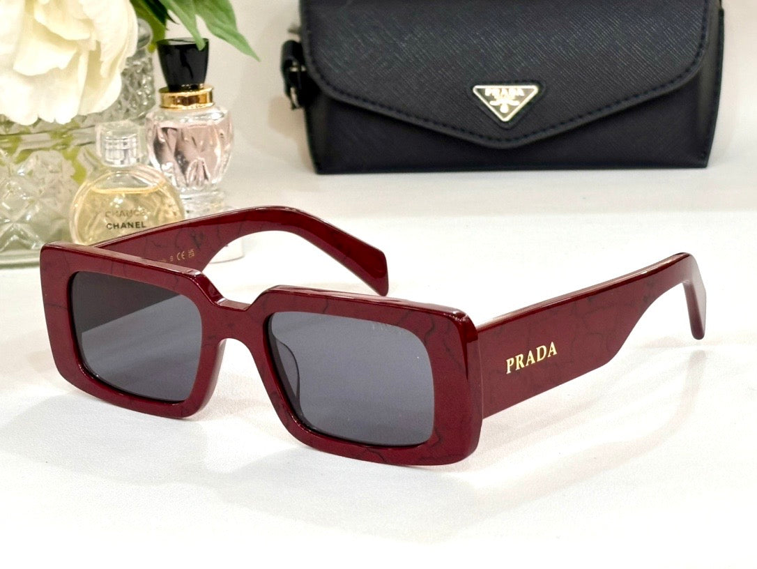 PRADA SPRA07S Sunglasses 🟥