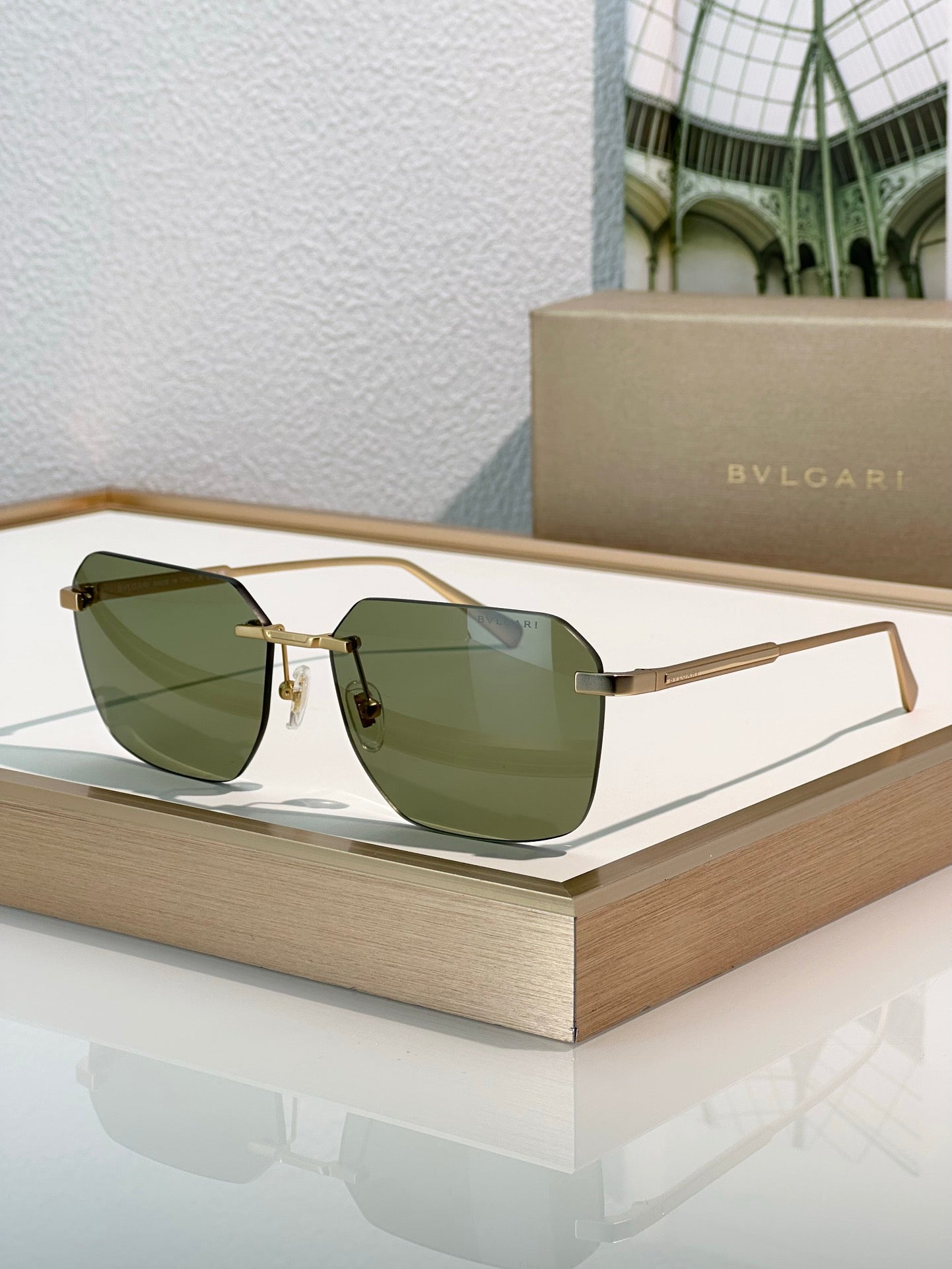 BVLGARI Bv40029 Men's Sunglasses ✨