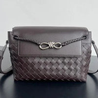 Bottega Veneta  Small Andiamo Messenger Bag in Intrecciato Leathers 💚