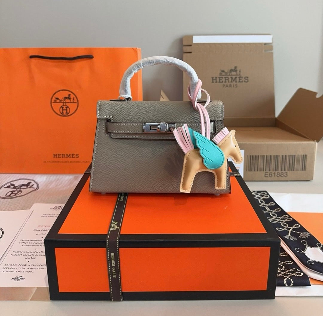 HERMES Hermès Kelly Sellier 20  Epsom Palladium Hardware✨ - onlinechics.com