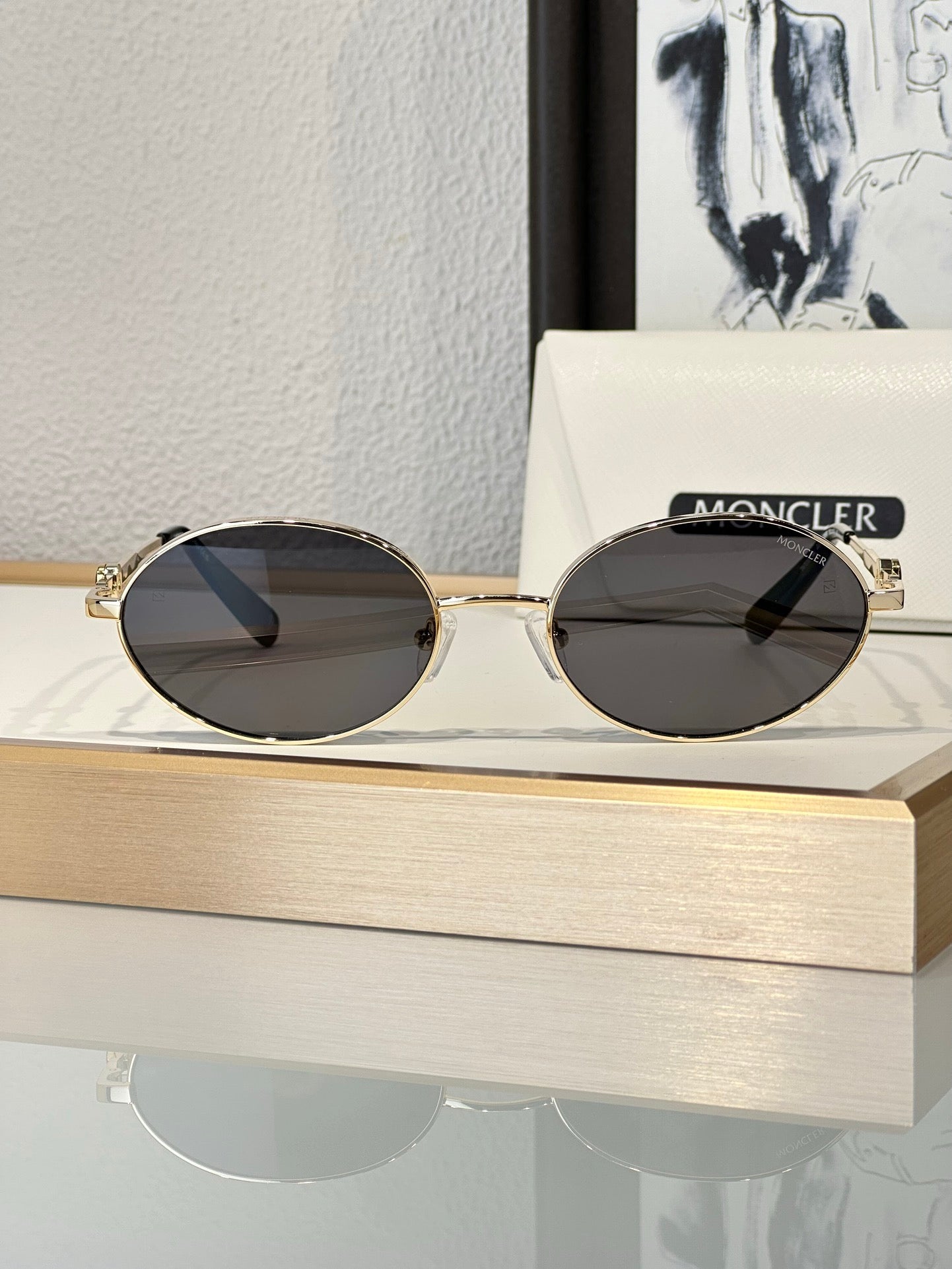 Moncler Tatou Round Sunglasses✨ | onlinechics