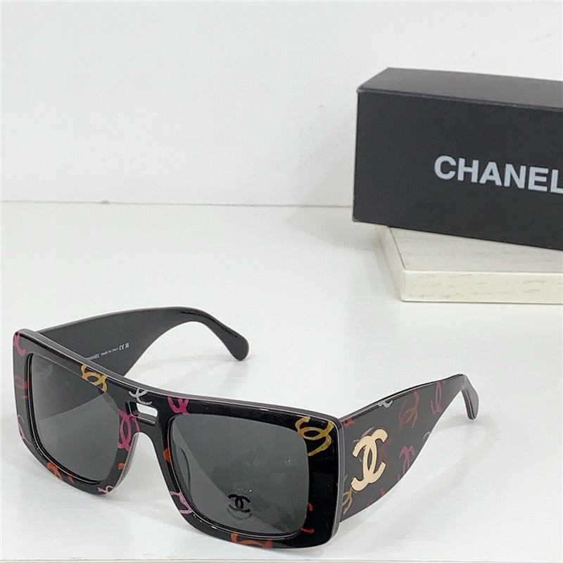 CHANEL Square Sunglasses 9141 🖤