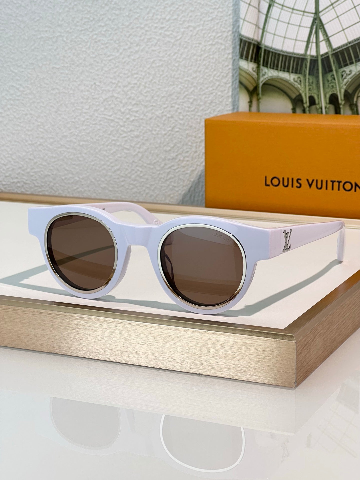 Louis Vuitton Z2506U LV Legacy Round Sunglasses ✨