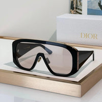 DIOR DiorGraphique M2U Shield Sunglasses ✨