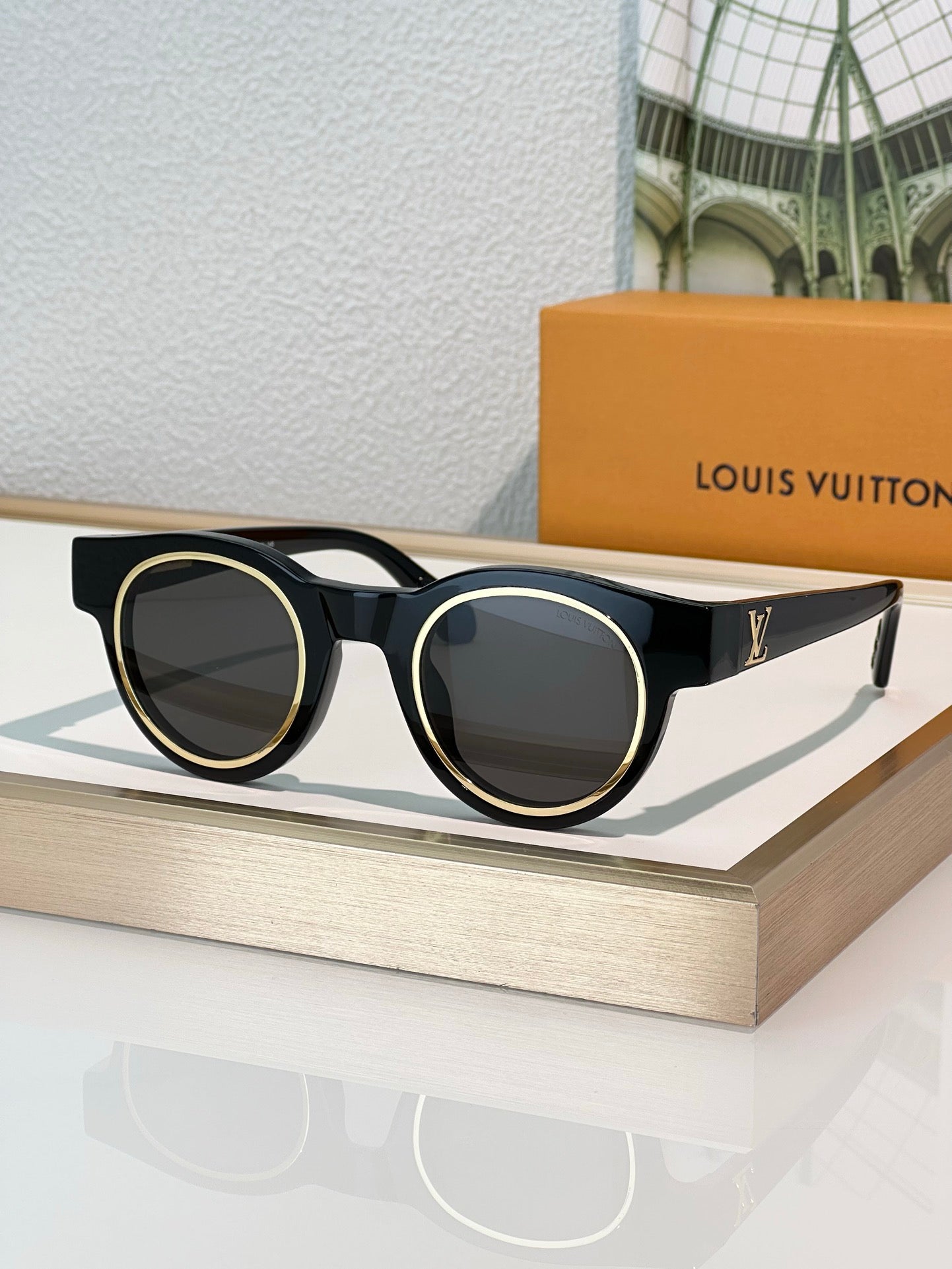 Louis Vuitton Z2506U LV Legacy Round Sunglasses ✨