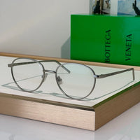 BOTTEGA VENETA BV1966S 001 - As Seen On Ali Larter Sunglasses💚