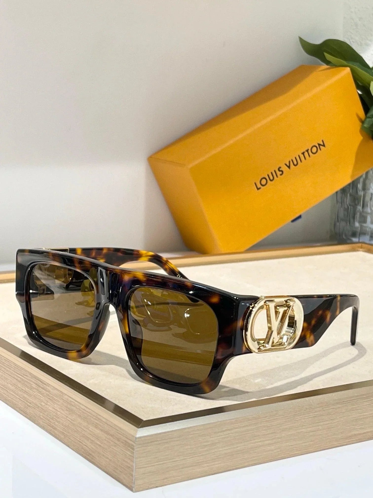 XLV ルイヴィトン Louis Vuitton Z1478W LV LINK SQUARE Sunglasses ✨ — onlinechics