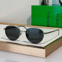 BOTTEGA VENETA BV1966S 001 - As Seen On Ali Larter Sunglasses💚