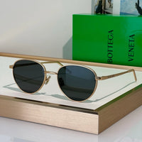 BOTTEGA VENETA BV1966S 001 - As Seen On Ali Larter Sunglasses💚