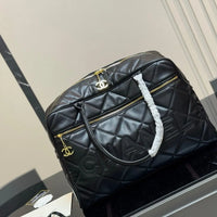 Chanel Vintage Chanel Bowling Black Duffle Bag – 45 cm 🖤