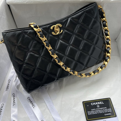 CHANEL HOBO HANDBAG NEW 2024 Collection ✨ - onlinechics.com