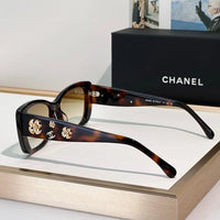 CHANEL 5186A Sunglasses W/ 3D Flower Side Detail   🖤