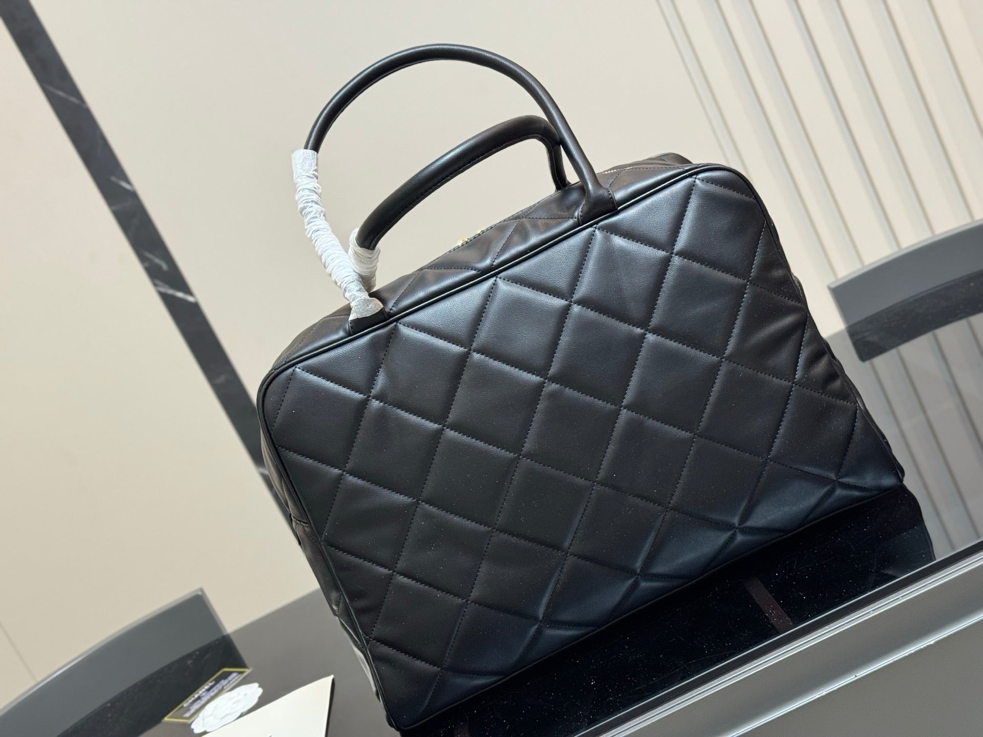 Chanel Vintage Chanel Bowling Black Duffle Bag – 45 cm 🖤 - onlinechics.com