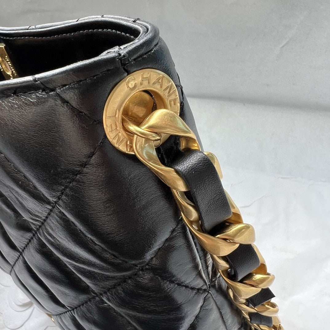 CHANEL HOBO HANDBAG NEW 2024 Collection ✨ - onlinechics.com