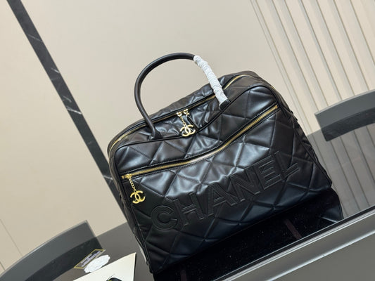 Chanel Vintage Chanel Bowling Black Duffle Bag – 45 cm 🖤 - onlinechics.com