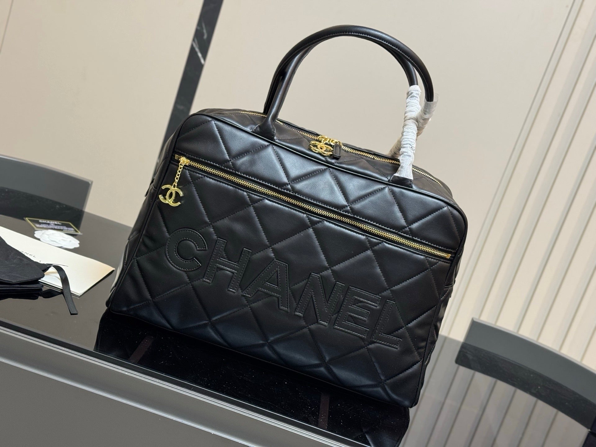 Chanel Vintage Chanel Bowling Black Duffle Bag – 45 cm 🖤 - onlinechics.com