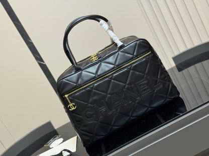 Chanel Vintage Chanel Bowling Black Duffle Bag – 45 cm 🖤 - onlinechics.com