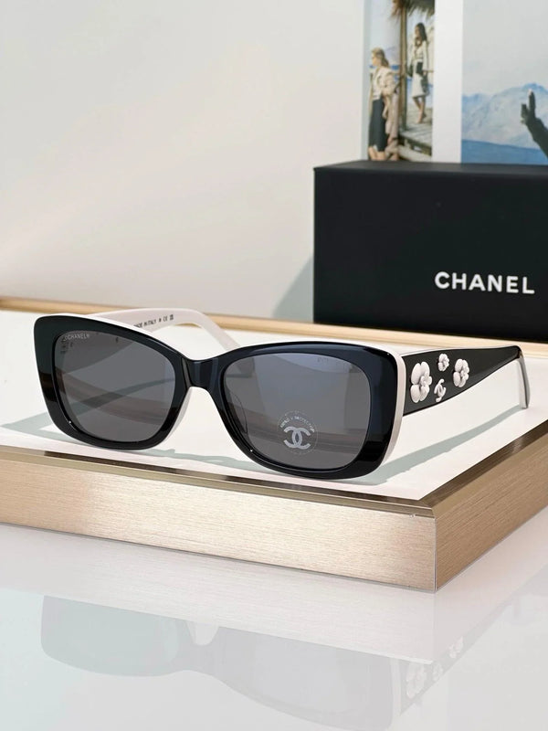 CHANEL 5186A Sunglasses W/ 3D Flower Side Detail   🖤