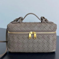 Bottega Veneta Bang Bang Vanity Case in Intrecciato Leathers 💚