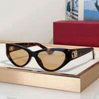 Valentino Vain Light VG0014S 001 Sunglasses✨
