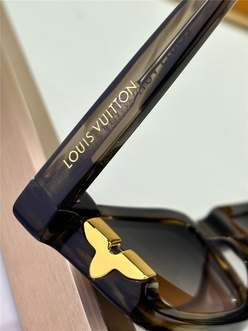 Louis Vuitton Z2187U LV Venice Square Sunglasses ✨