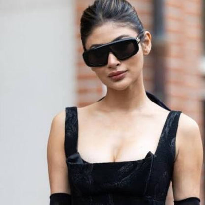 BOTTEGA VENETA  BV1281S 001 - As Seen On Tracee Ellis Ross & Pooja Hegde Sunglasses💚