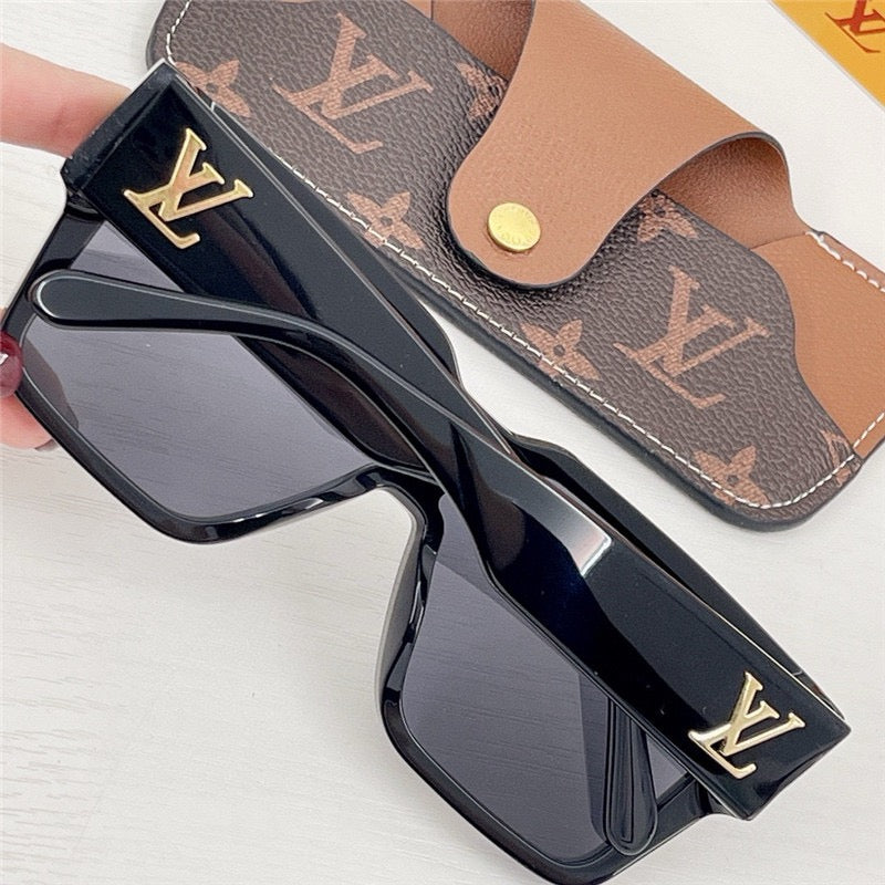 Louis Vuitton Men's LV Clash Mask Sunglasses Z1593W Z1593E ✨