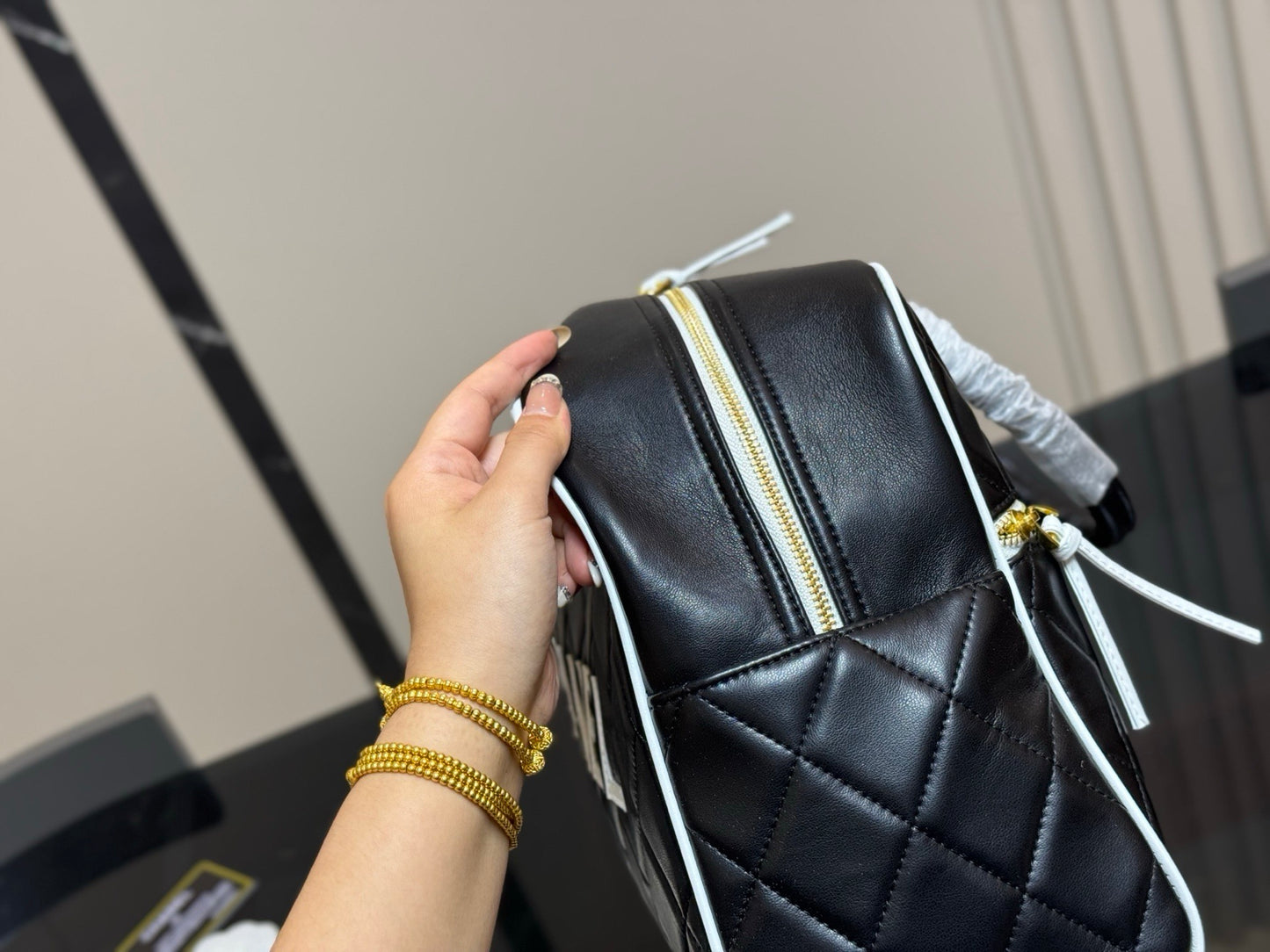 Chanel Vintage CHANEL ULTRA RARE 1994-1996  diamond-quilted holdall bag 🖤 - onlinechics.com