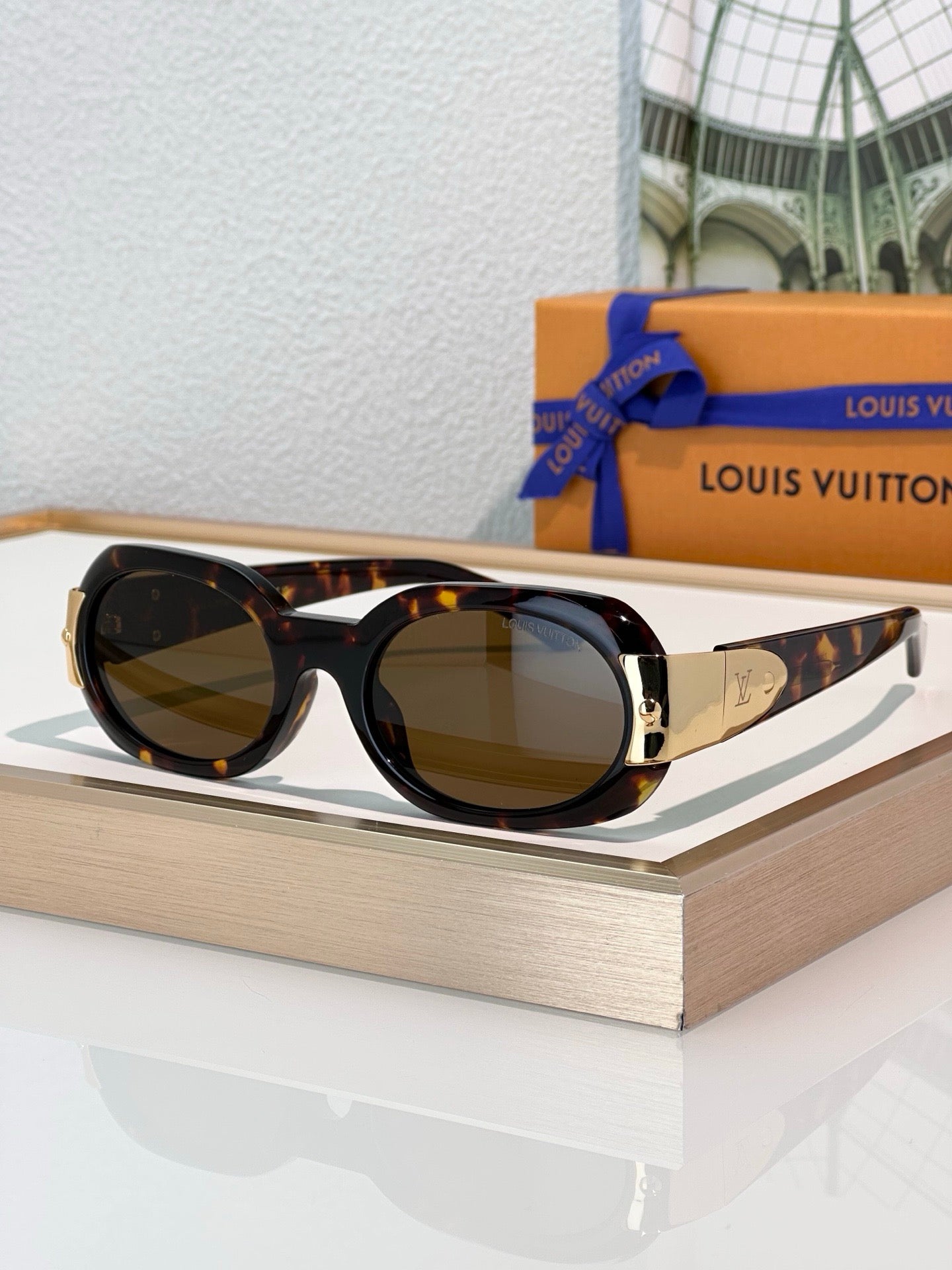 Louis Vuitton Z2600U LV Hinge Sunglasses  ✨