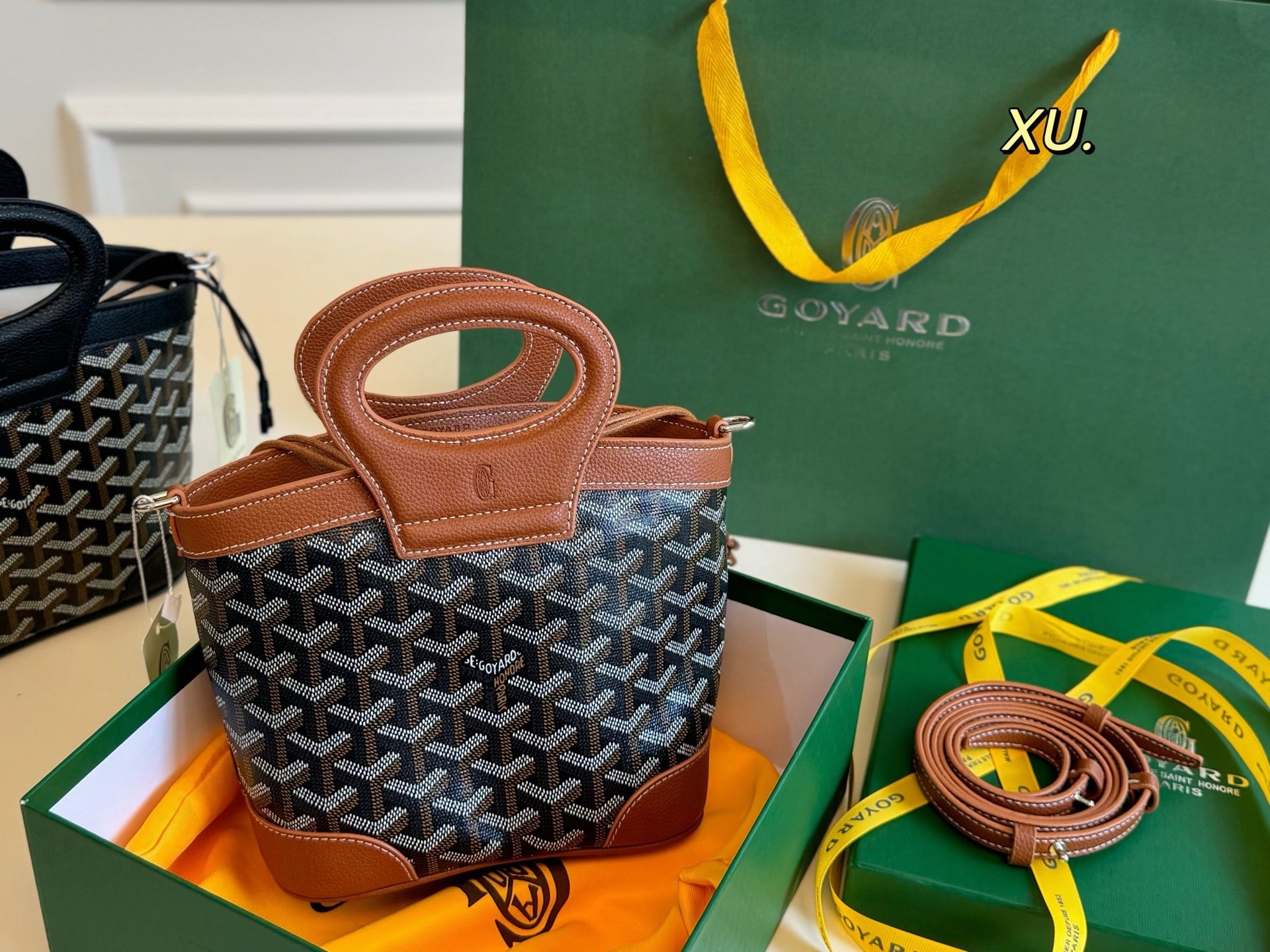 Goyard BELUGA mini Bag - 9 Available Colors ✨ - onlinechics.com