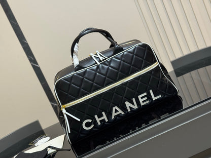 Chanel Vintage CHANEL ULTRA RARE 1994-1996  diamond-quilted holdall bag 🖤 - onlinechics.com