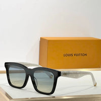 Louis Vuitton Z2970W LV Script Square Sunglasses ✨