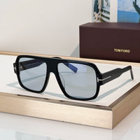 TOM FORD Camden TF933 01A Celebs Sunglasses 🔱