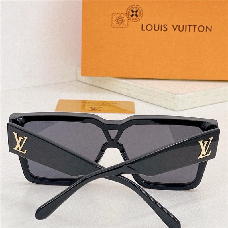 Louis Vuitton Men's LV Clash Mask Sunglasses Z1593W Z1593E ✨