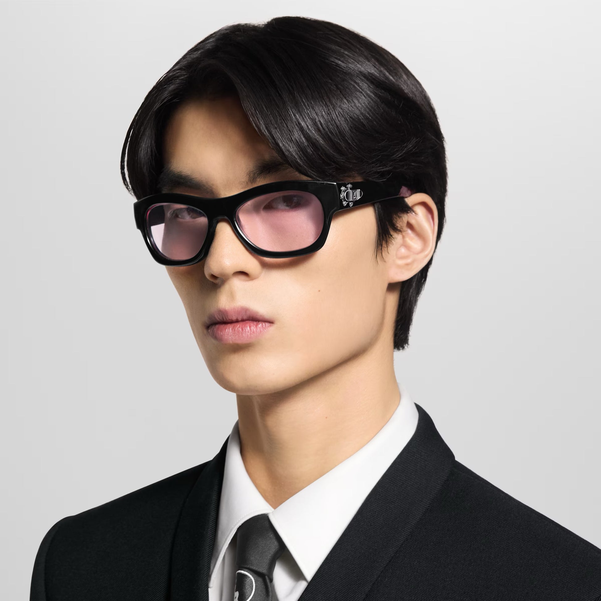 Louis Vuitton Z3048U LV Frog Round Square Sunglasses  ✨ - onlinechics.com