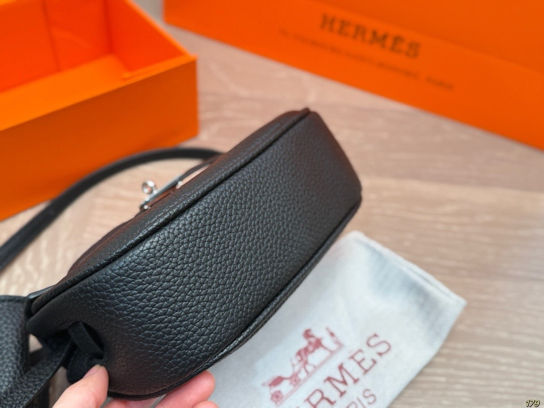 HERMES Hermès Kelly Moove shoulder bag ✨ - onlinechics.com