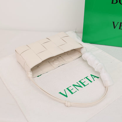 Bottega Veneta Small Cassette Small Intreccio leather bag 💚 - onlinechics.com