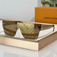 Louis Vuitton Z2205U LV Superlight Square Sunglasses ✨$650
