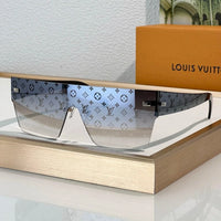 Louis Vuitton Z2205U LV Superlight Square Sunglasses ✨$650