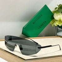 BOTTEGA VENETA BV1299S Unapologetic Sunglasses💚