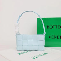 Bottega Veneta Small Cassette Small Intreccio leather bag 💚