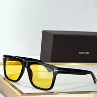 TOM FORD Buckley-02 TF906-N 01A  🔱